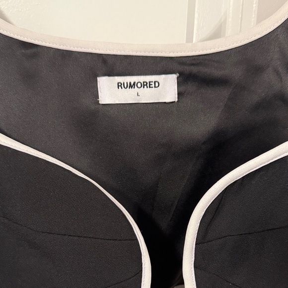 Rumored Black and White Crop Top - Picture 2 of 2